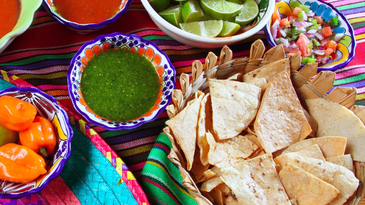 Chips and Salsa - Mexican Food